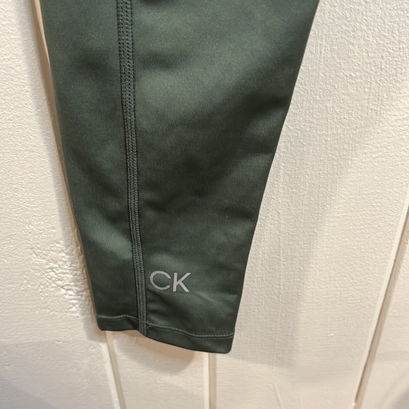 CK Calvin Klein Performance Compression Leggings - Picture 6 of 14